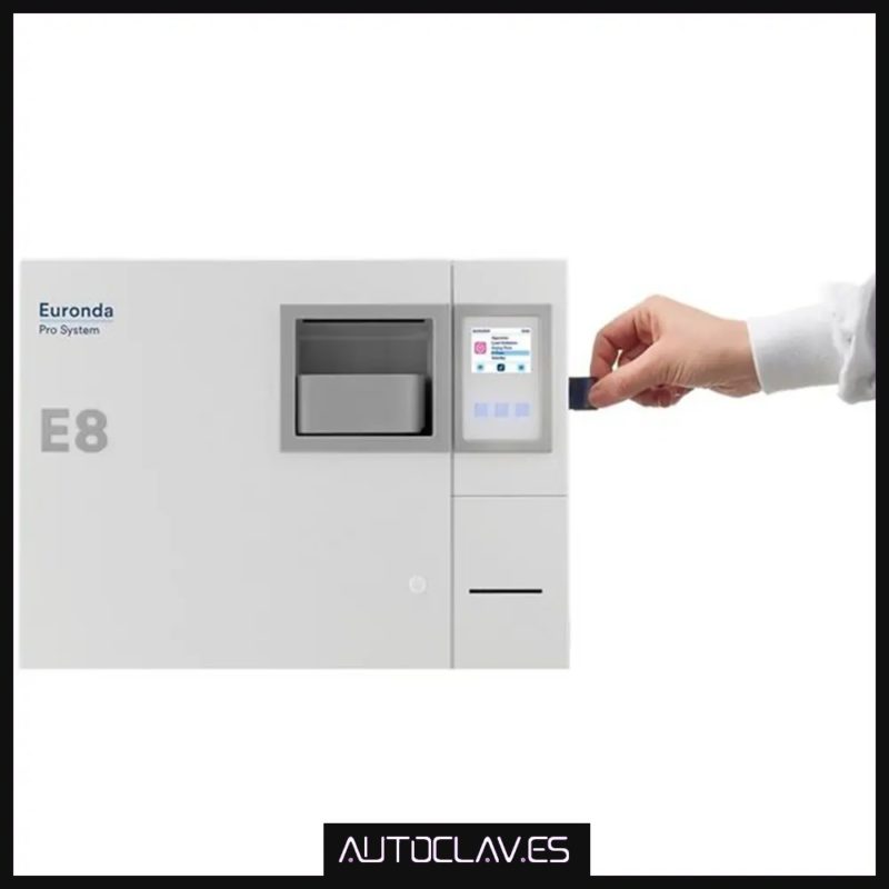 Detalle conexión autoclave Euronda E8 en venta para comprar en la tienda de Au-autoclav.es