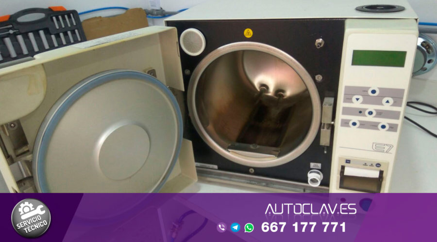 Frontal abierto autoclave Euronda E7. Servicio Técnico multimarca reparación en Au-autoclav.es