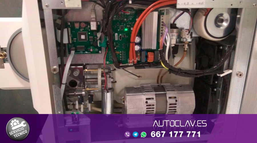 Lateral abierto autoclave Faro. Servicio Técnico multimarca reparación en Au-autoclav.es