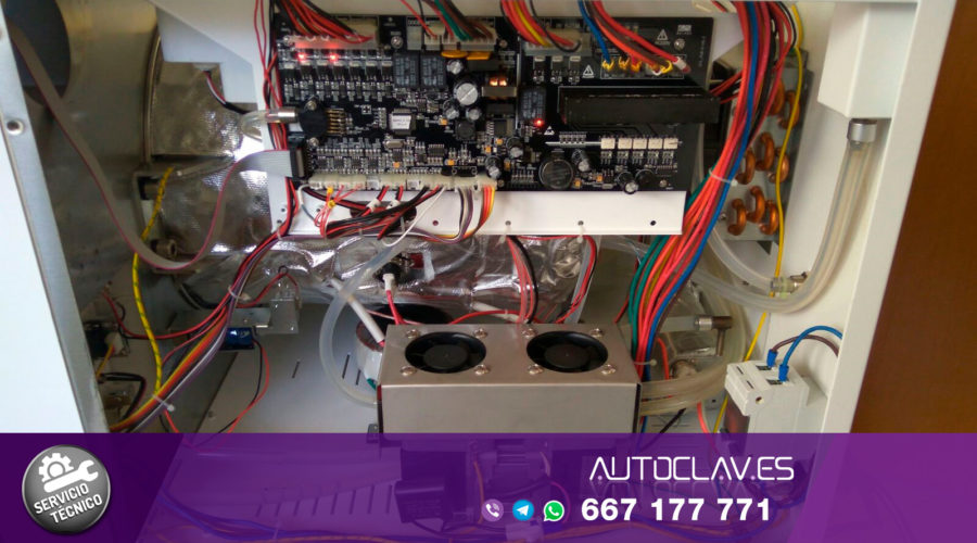 Lateral abierto autoclave icanClave. Servicio Técnico multimarca reparación en Au-autoclav.es